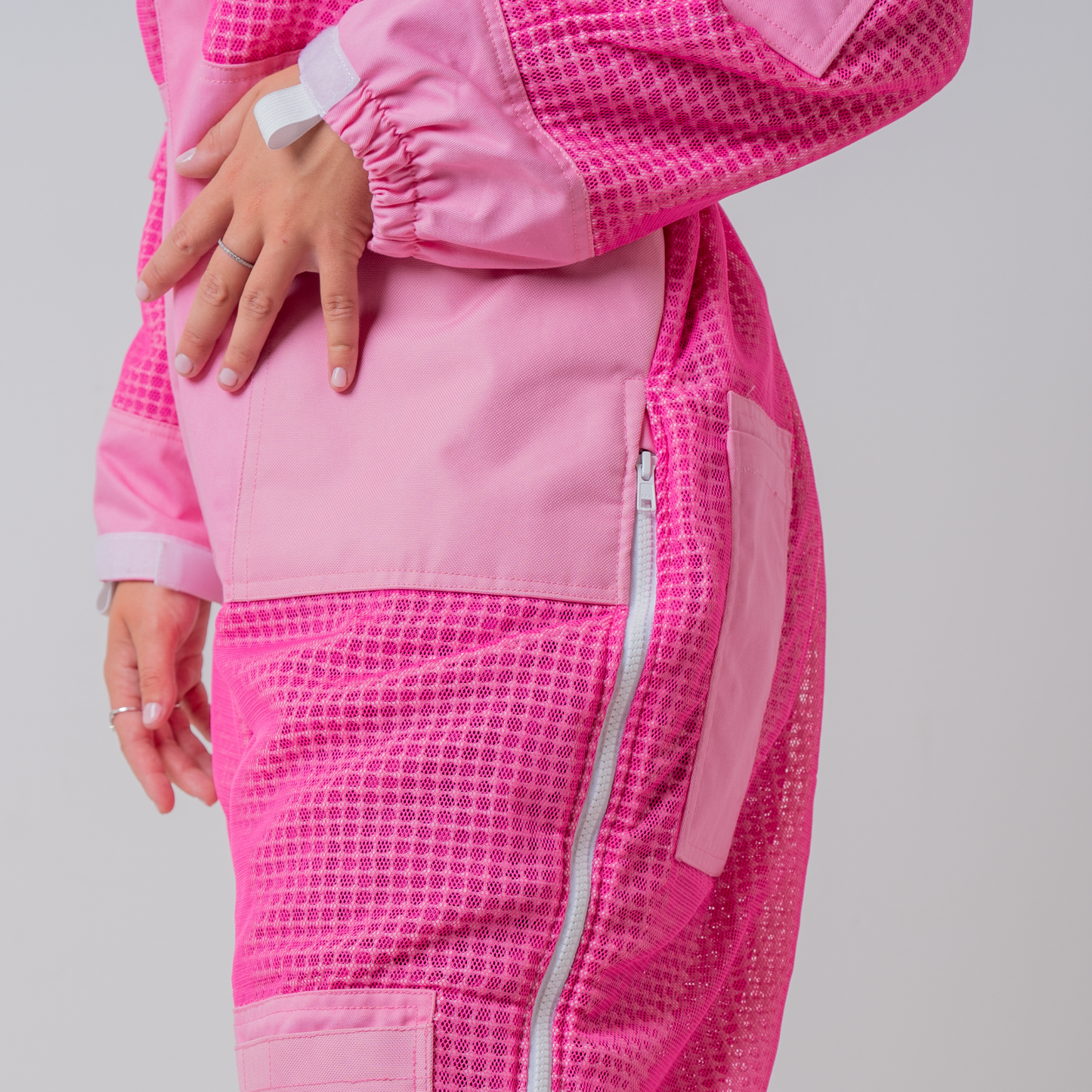 PINK OZ ARMOUR 3 Layer Mesh Ventilated Beekeeping Suit With Fencing Veil