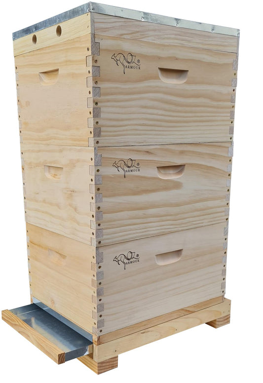 THREE LEVELS OZ ARMOUR BEEHIVE WITH MESH BOTTOM BOARD